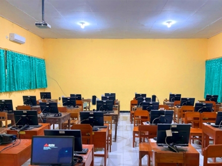 Ruang Lab Kom 2