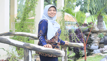 INDAH TRI SETIAWATI, S.Pd.
