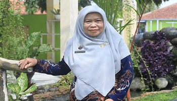 TRI ATI BUDILESTIANA, S.Pd.